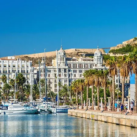 Family And Friends -alicante Center Apartment Alicante
