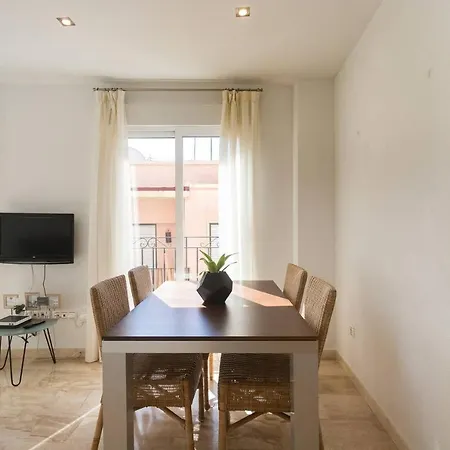Family And Friends -alicante Center Apartment